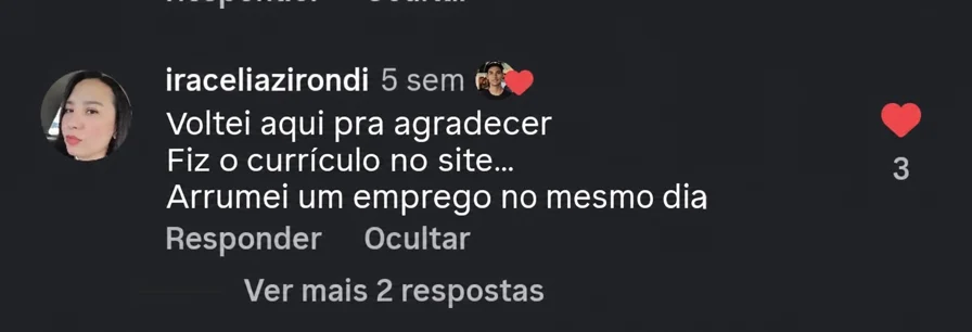 Comentário real de cliente no Instagram — fez o currículo no site e conseguiu um emprego no mesmo dia